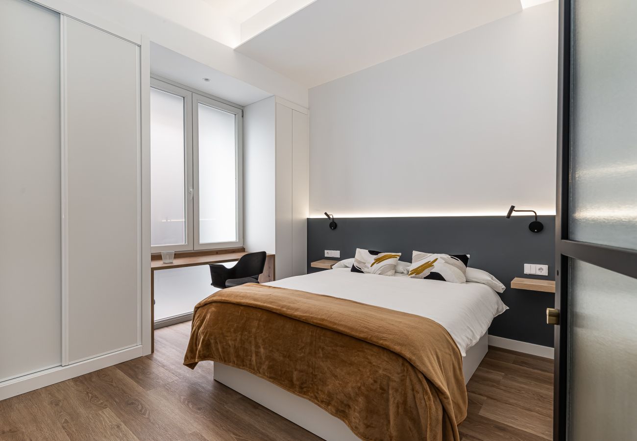 Alquiler por habitaciones en Madrid - Queens Olavide I