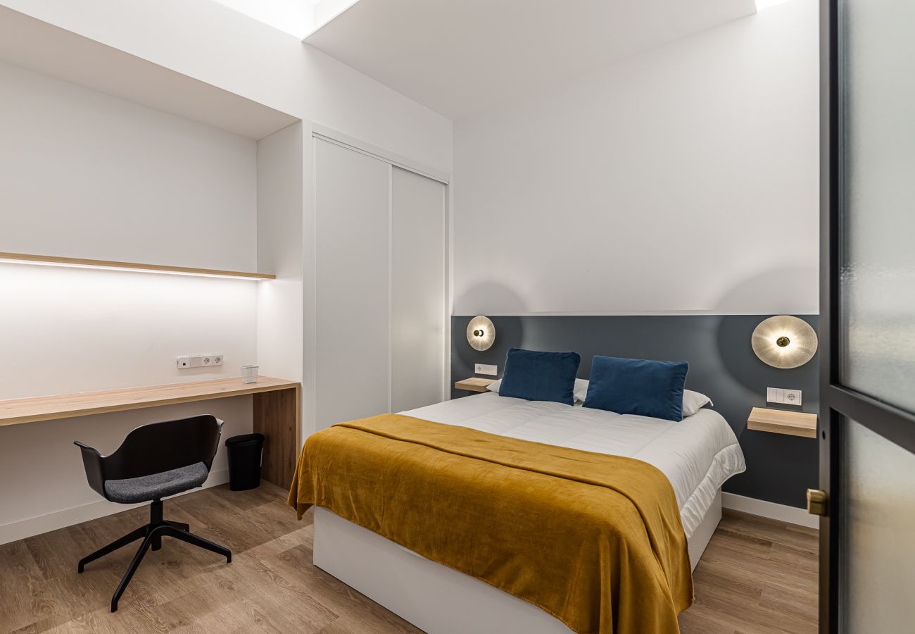 Alquiler por habitaciones en Madrid - Queens Olavide II