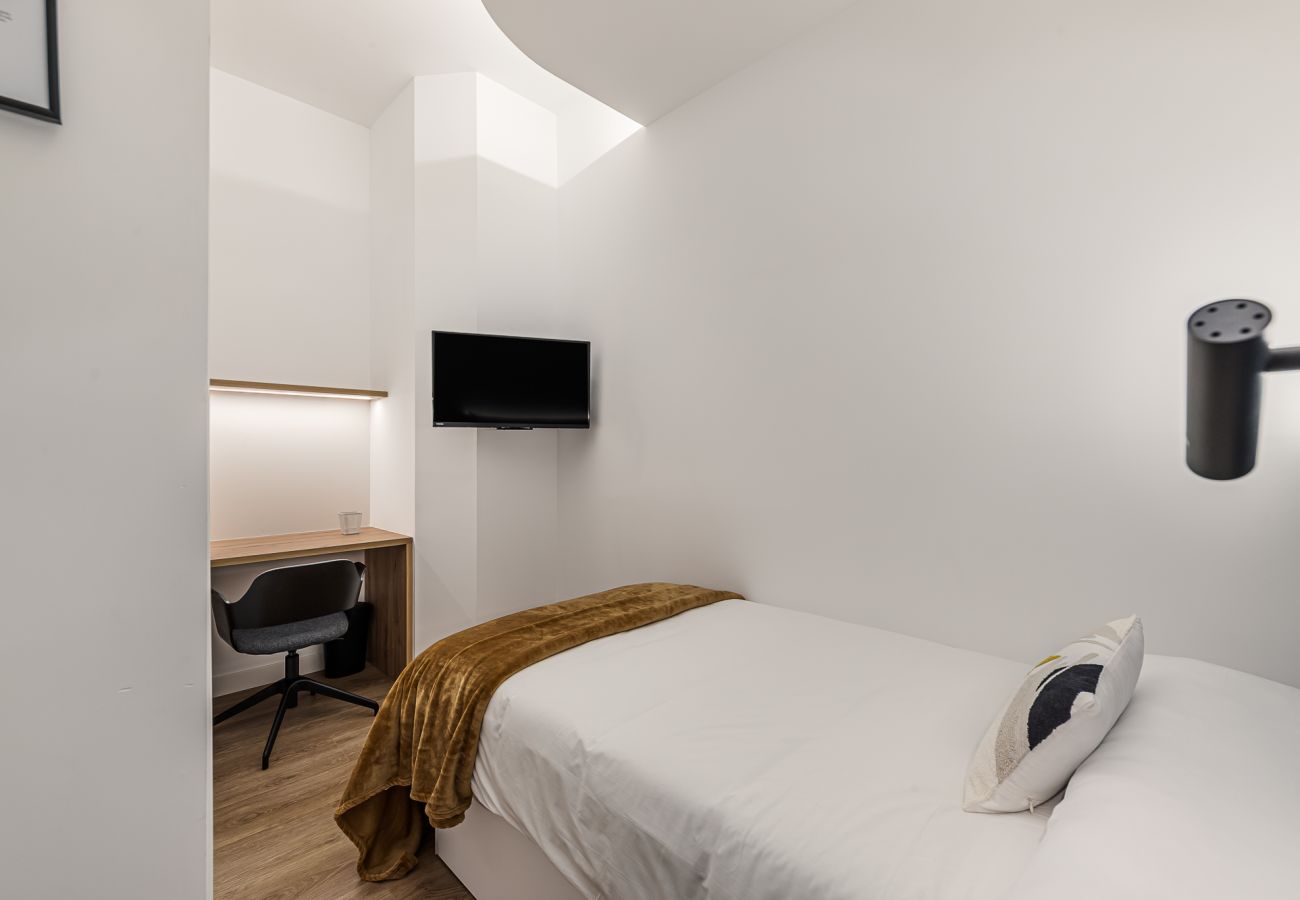 Alquiler por habitaciones en Madrid - Queens Olavide V