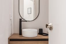 Alquiler por habitaciones en Madrid - Queens Olavide VI