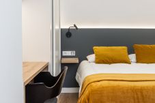 Alquiler por habitaciones en Madrid - Queens Olavide VI