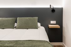 Alquiler por habitaciones en Madrid - Queens Olavide VII