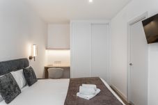 Alquiler por habitaciones en Madrid - Queen's Plaza España IV