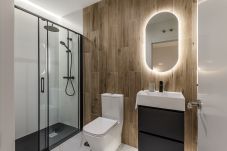 Alquiler por habitaciones en Madrid - Queen's Plaza España IV