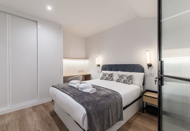 Alquiler por habitaciones en Madrid - Queen's Plaza España V