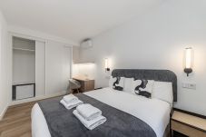 Alquiler por habitaciones en Madrid - Queen's Plaza España VI