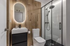 Alquiler por habitaciones en Madrid - Queen's Plaza España VI