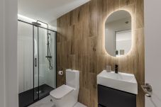 Alquiler por habitaciones en Madrid - Queen's Plaza España VII