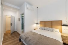 Alquiler por habitaciones en Madrid - Queen's Bernabeu VI