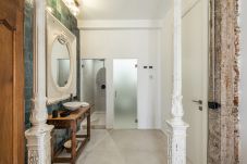 Alquiler por habitaciones en Madrid - Queen's House Chueca IV