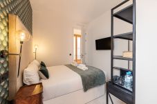 Alquiler por habitaciones en Madrid - Queen's House Chueca VI