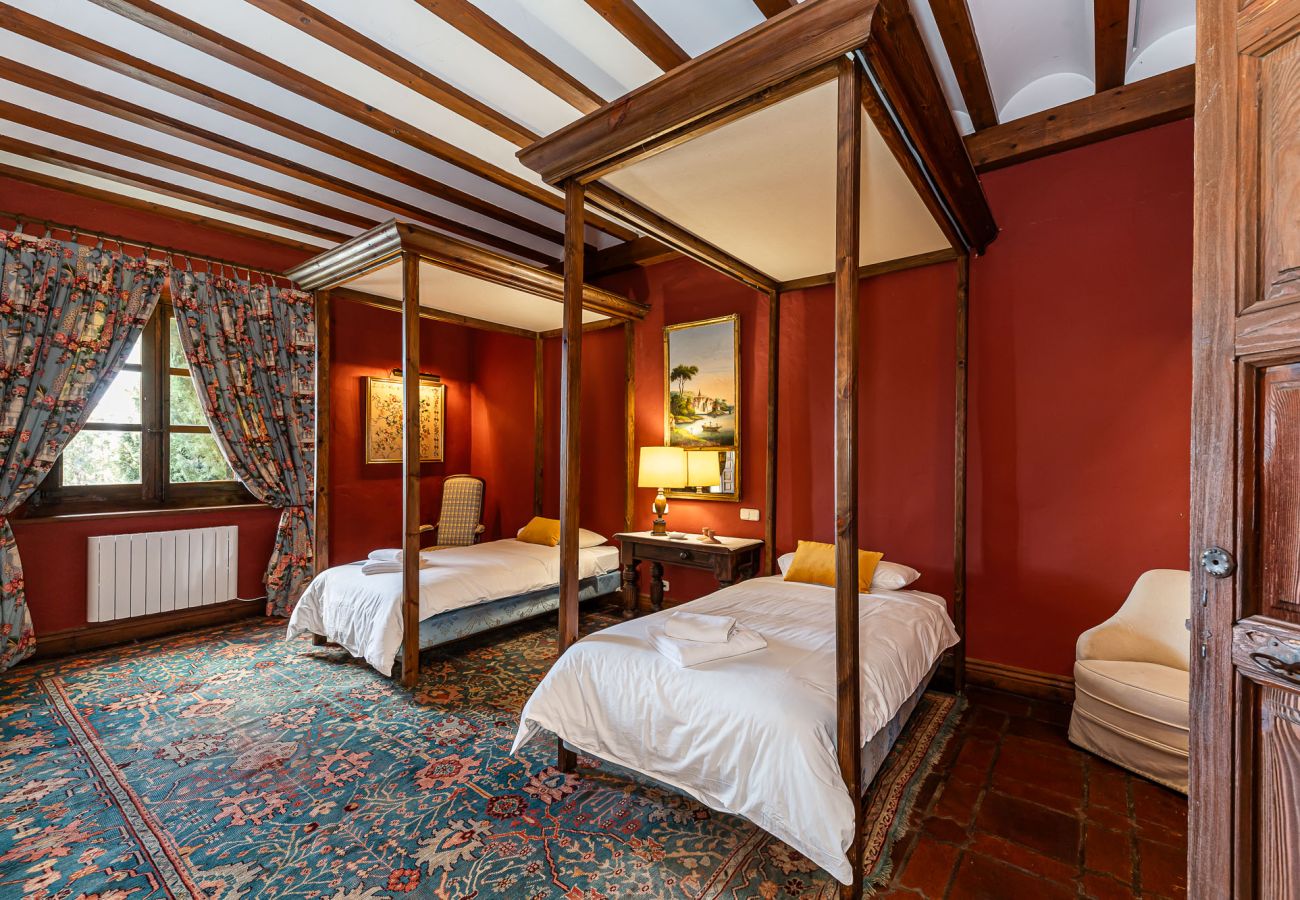 Rent by room in Toledo - Queen's Toledo I