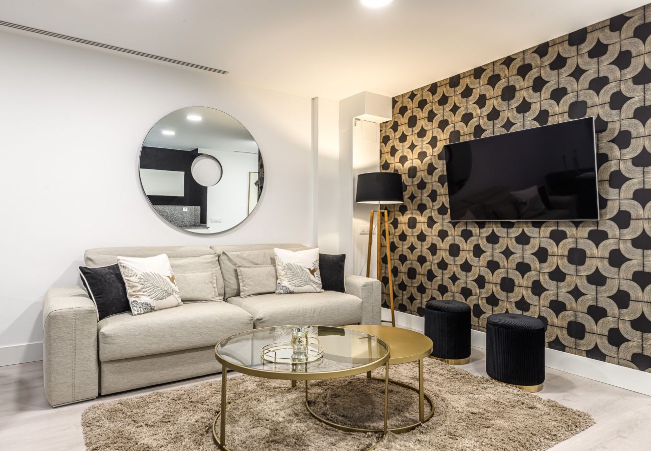 Apartment in Madrid - Queens Retiro I