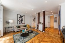 Apartment in Madrid - Queen's Plaza Mayor II
