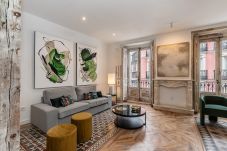 Apartment in Madrid - Queen's Plaza Mayor IV