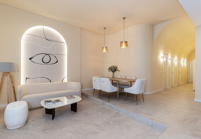 Apartment in Madrid - Queen's Chamberí I