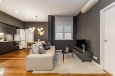 Apartment in Madrid - Queen's Las Letras I