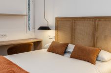 Rent by room in Madrid - Queen's Bernabeu I