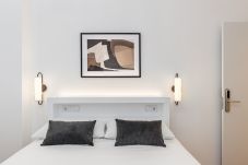 Rent by room in Madrid - Queen's Bernabeu III