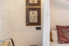Rent by room in Madrid - Queen's House Chueca I