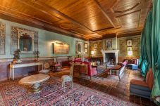 Villa in Toledo - Queen's Toledo Villa