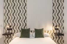 Rent by room in Madrid - Queen's Chamberí V